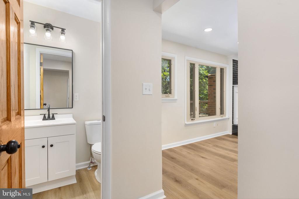 1002 ISABELLA DRIVE