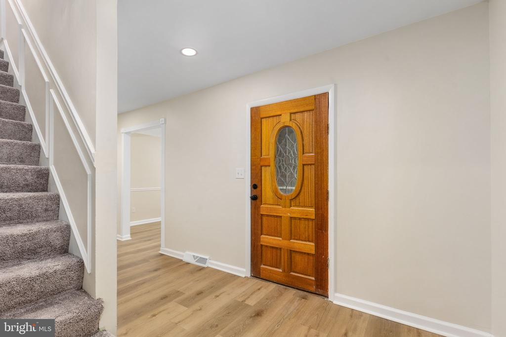 1002 ISABELLA DRIVE