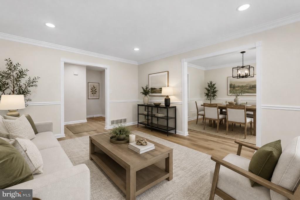 1002 ISABELLA DRIVE
