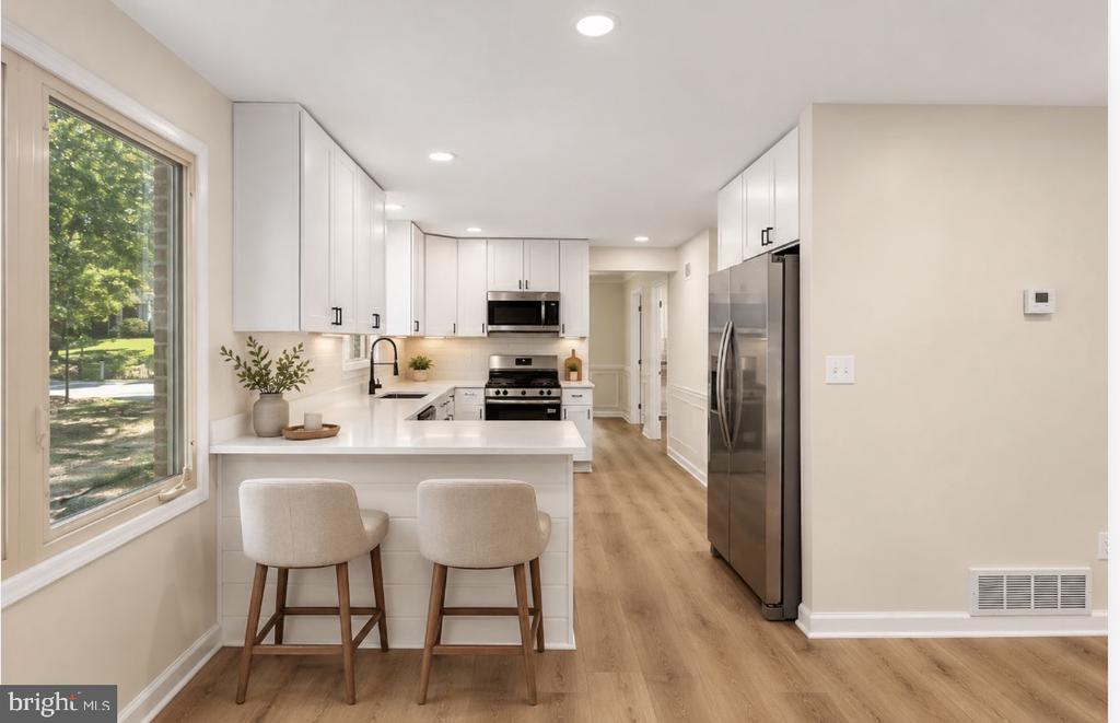 1002 ISABELLA DRIVE