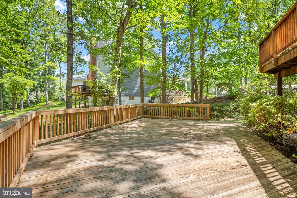 1002 ISABELLA DRIVE