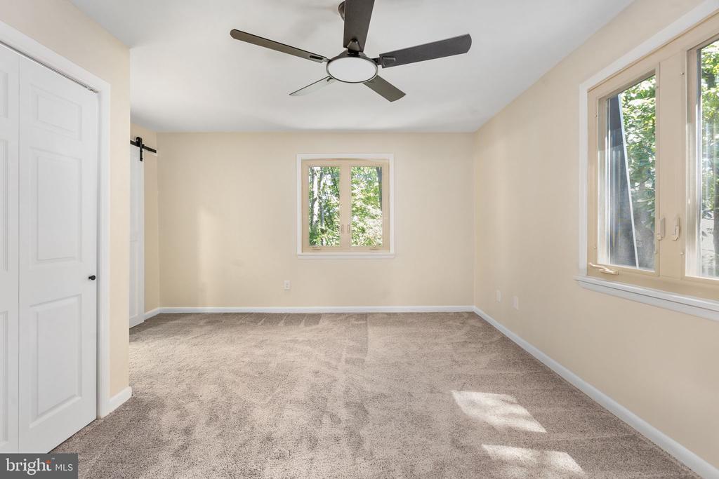 1002 ISABELLA DRIVE