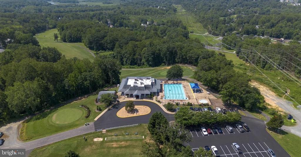 1002 ISABELLA DRIVE
