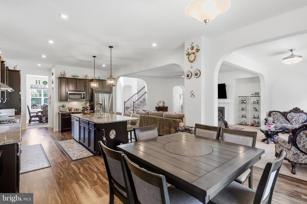 462 CRAB APPLE DRIVE