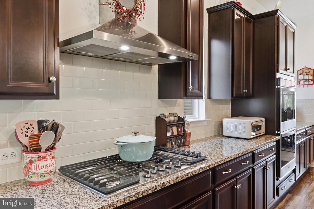 462 CRAB APPLE DRIVE