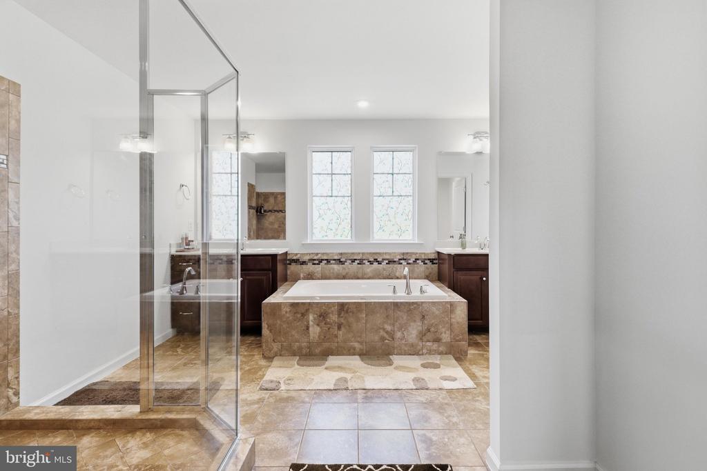 462 CRAB APPLE DRIVE