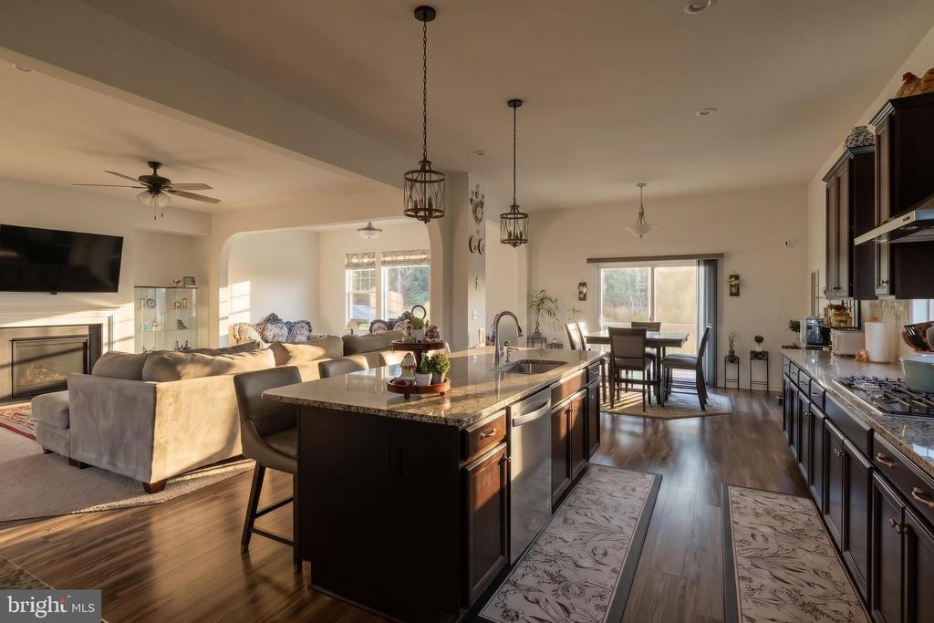 462 CRAB APPLE DRIVE