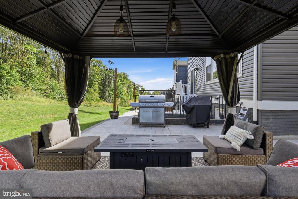 462 CRAB APPLE DRIVE
