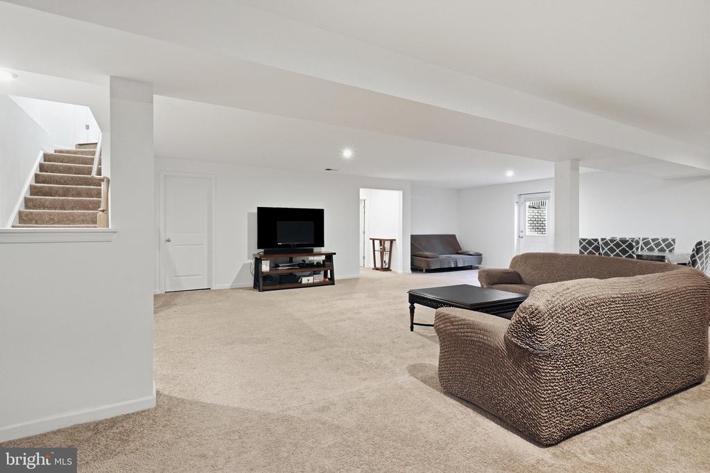 462 CRAB APPLE DRIVE
