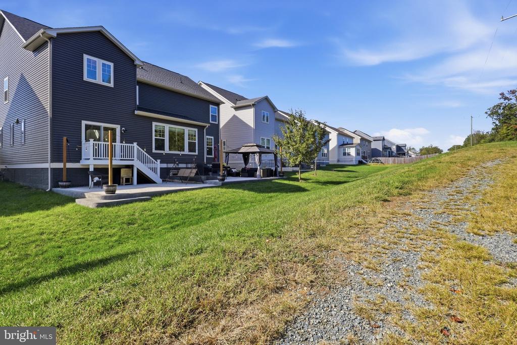 462 CRAB APPLE DRIVE
