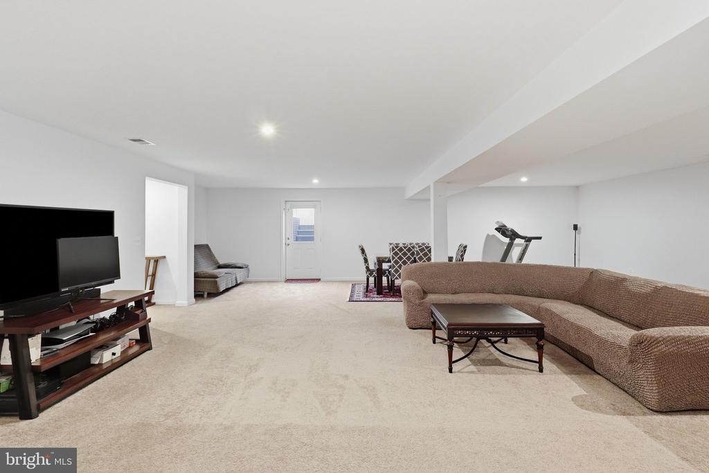 462 CRAB APPLE DRIVE