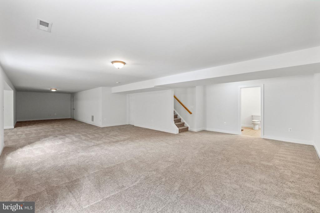 285 GENTLE BREEZE CIRCLE