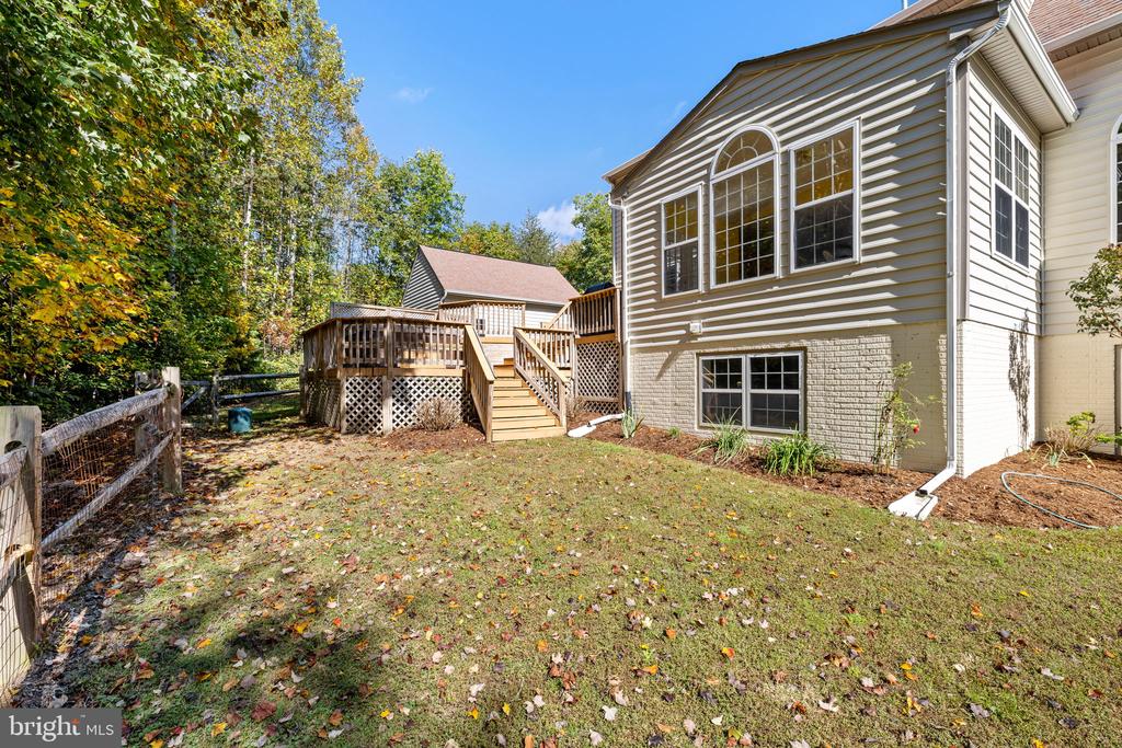 285 GENTLE BREEZE CIRCLE