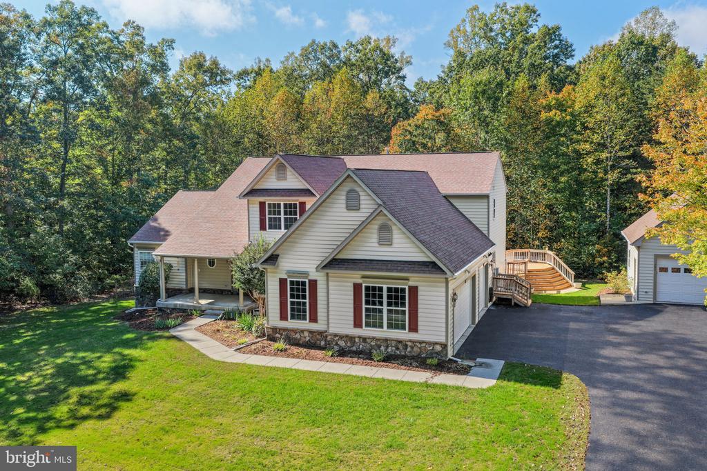 285 GENTLE BREEZE CIRCLE