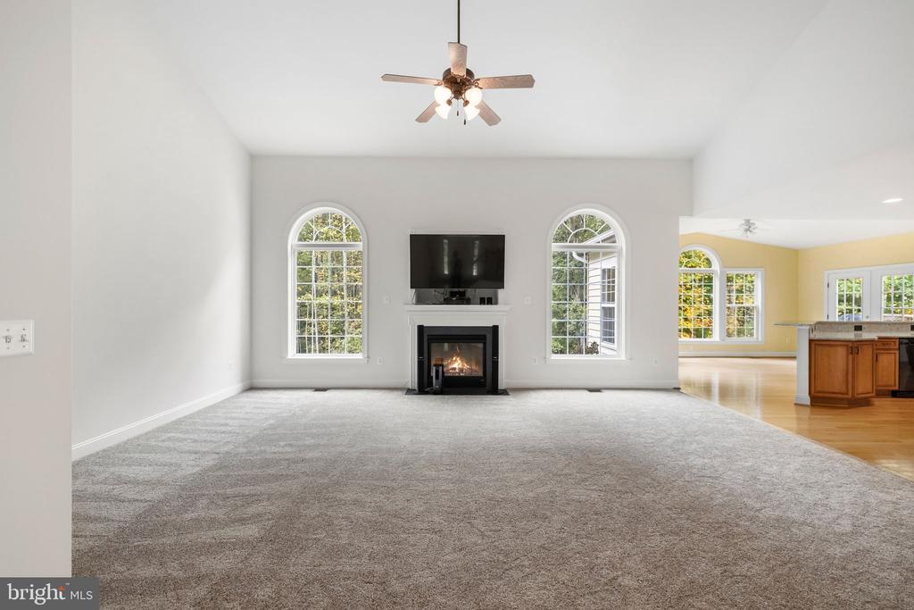 285 GENTLE BREEZE CIRCLE
