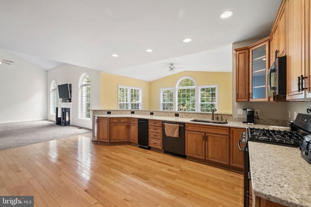 285 GENTLE BREEZE CIRCLE