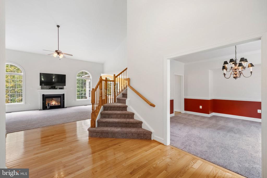 285 GENTLE BREEZE CIRCLE