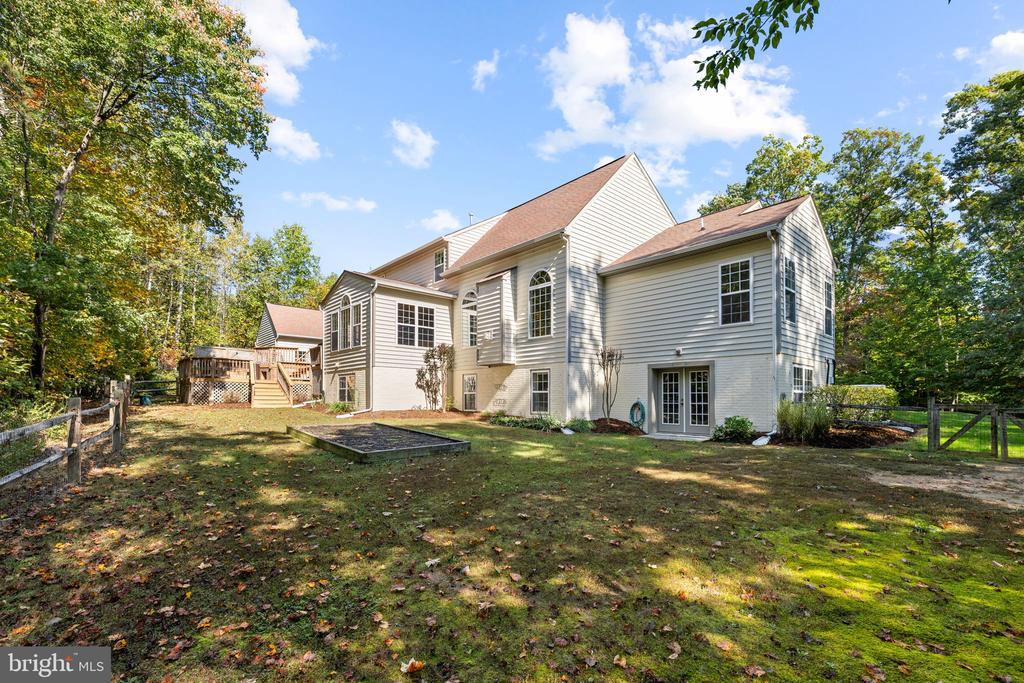 285 GENTLE BREEZE CIRCLE