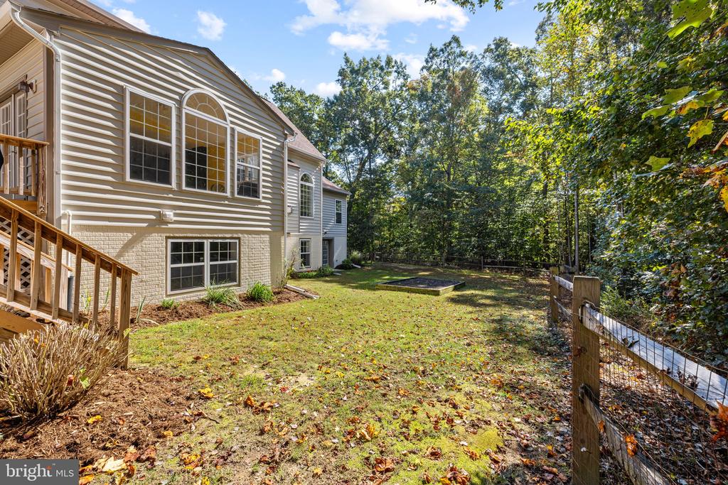 285 GENTLE BREEZE CIRCLE