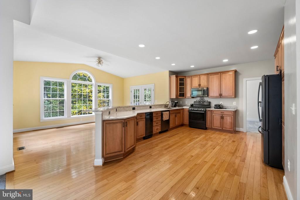 285 GENTLE BREEZE CIRCLE