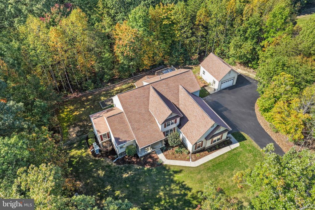 285 GENTLE BREEZE CIRCLE
