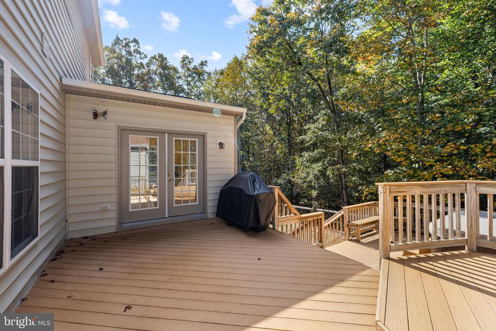 285 GENTLE BREEZE CIRCLE