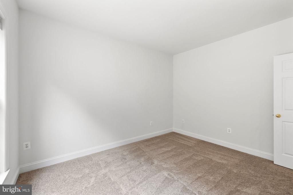 285 GENTLE BREEZE CIRCLE