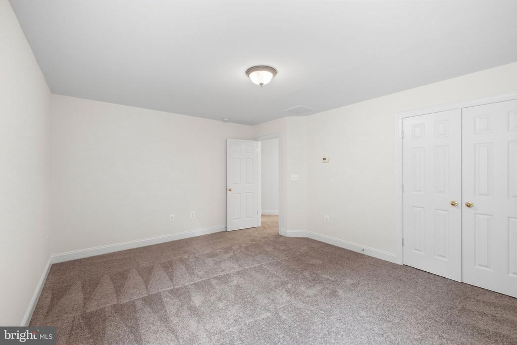 285 GENTLE BREEZE CIRCLE