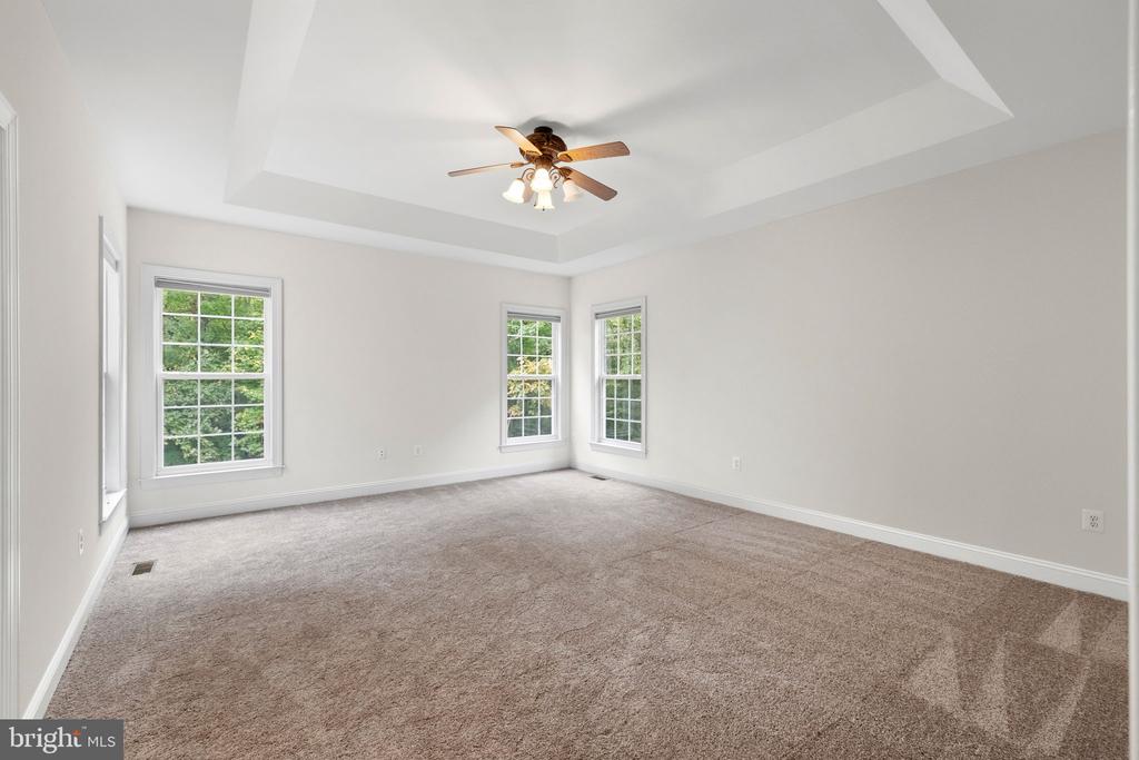 285 GENTLE BREEZE CIRCLE