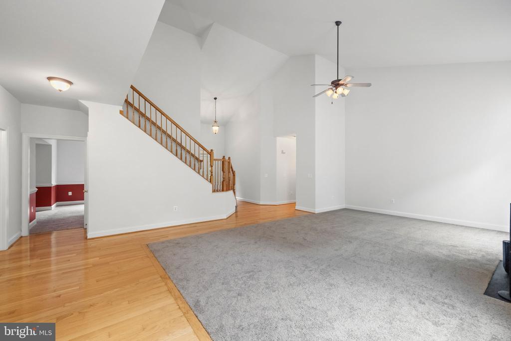 285 GENTLE BREEZE CIRCLE