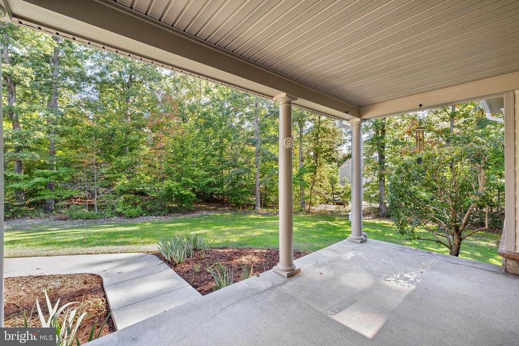 285 GENTLE BREEZE CIRCLE