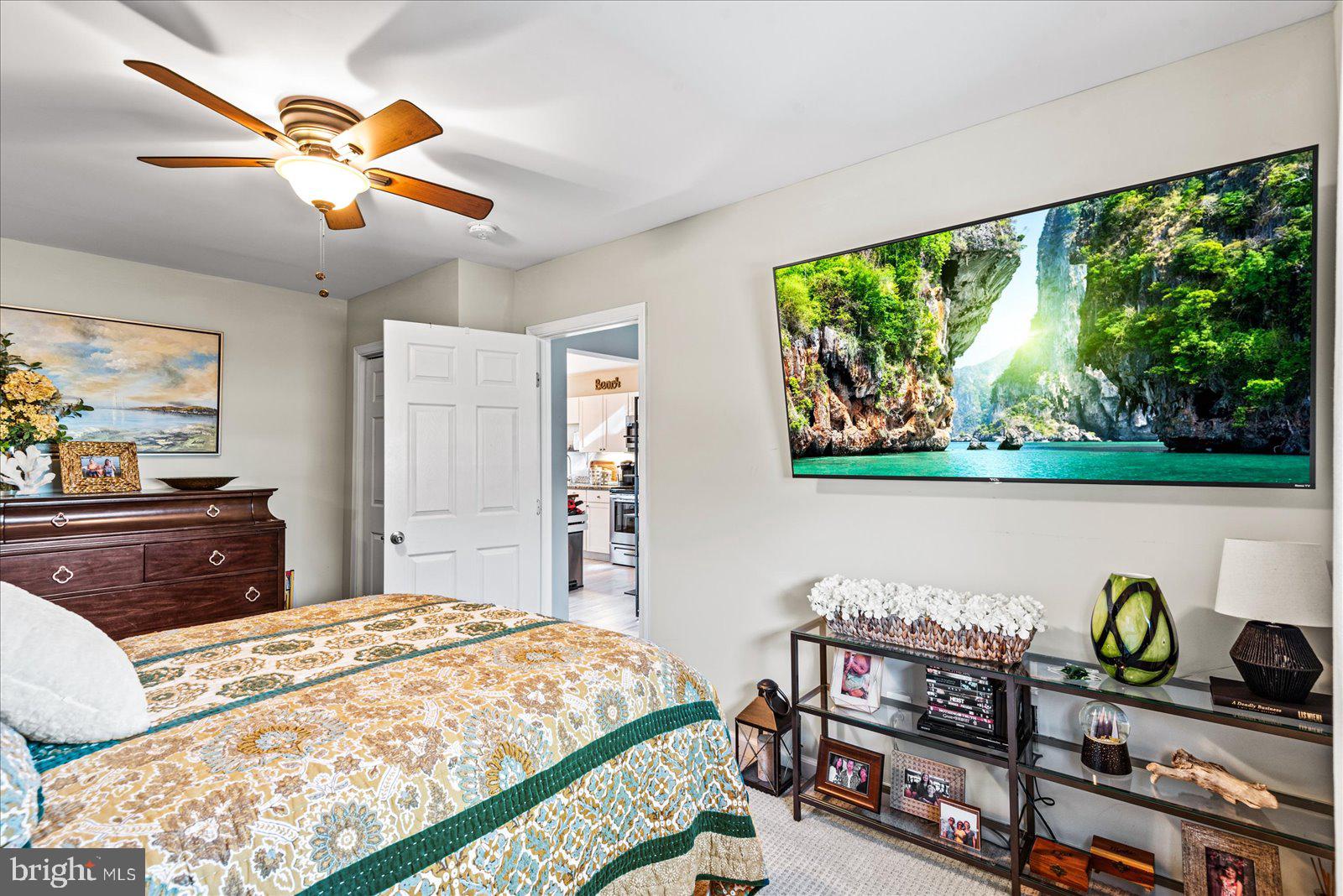 1045 Ebb Tide DRIVE