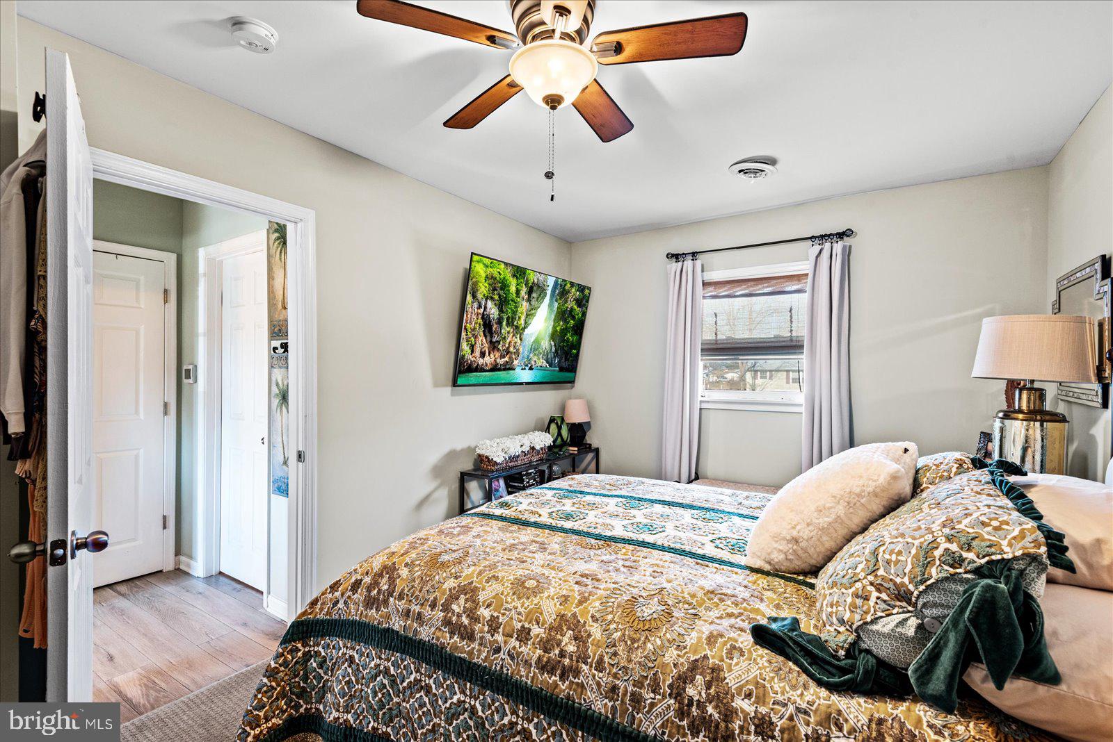 1045 Ebb Tide DRIVE