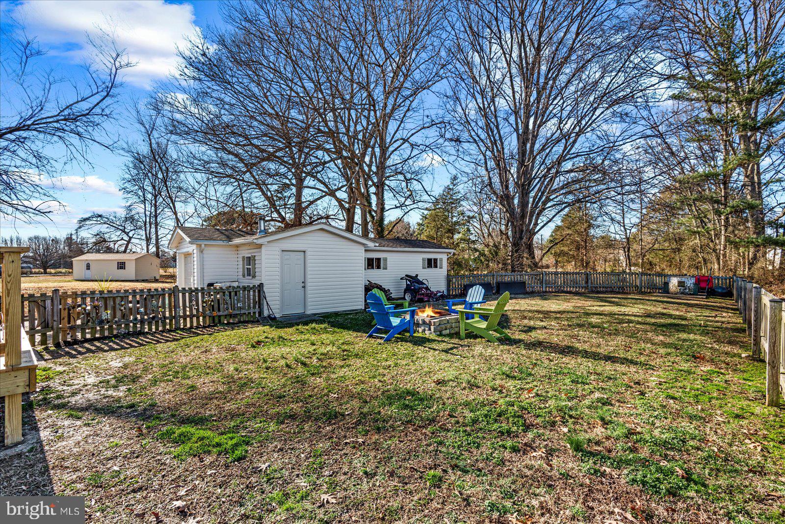 1045 Ebb Tide DRIVE