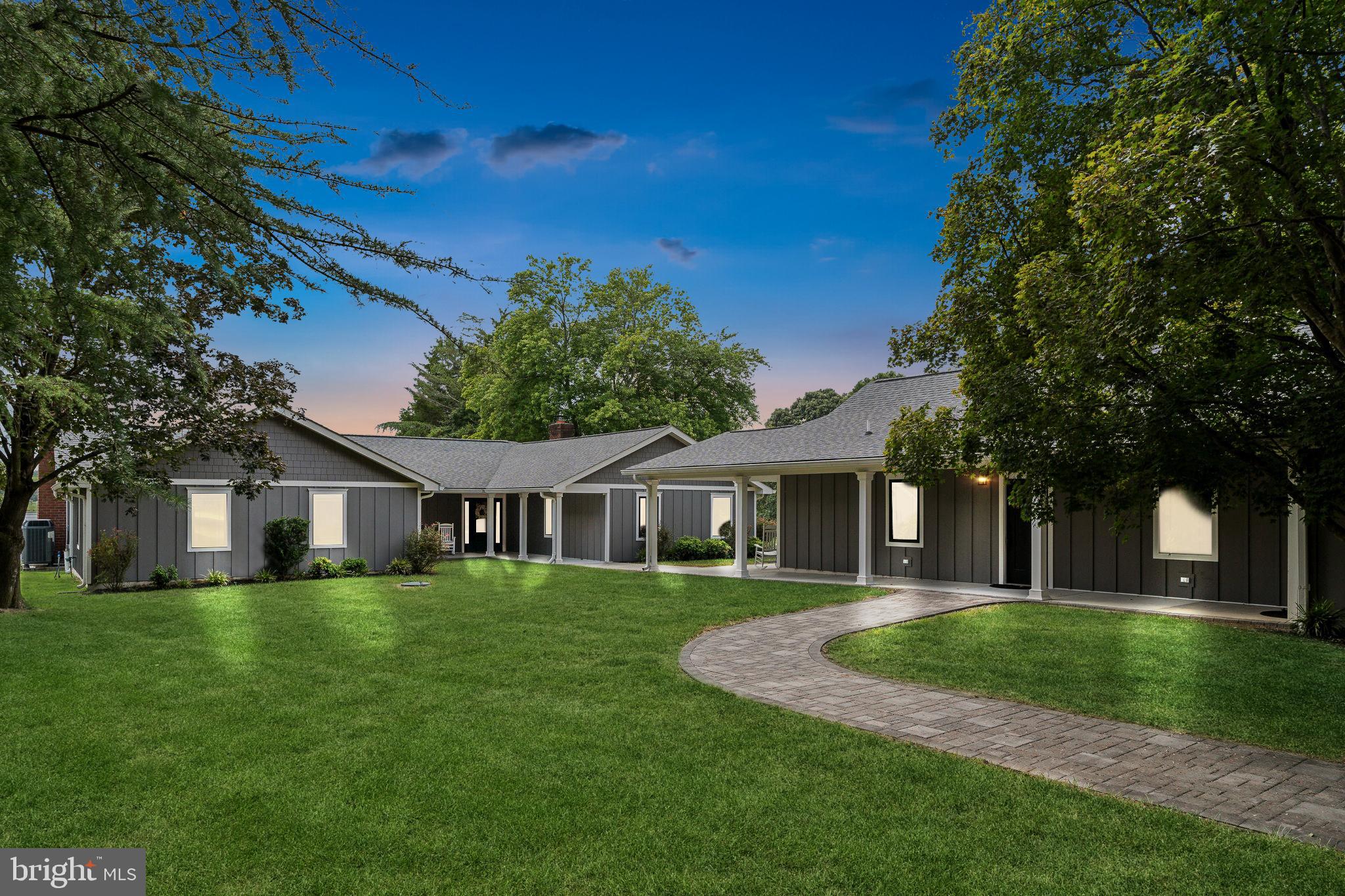684 Burnt House Pt