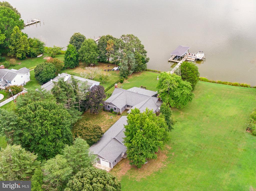 684 Burnt House Pt