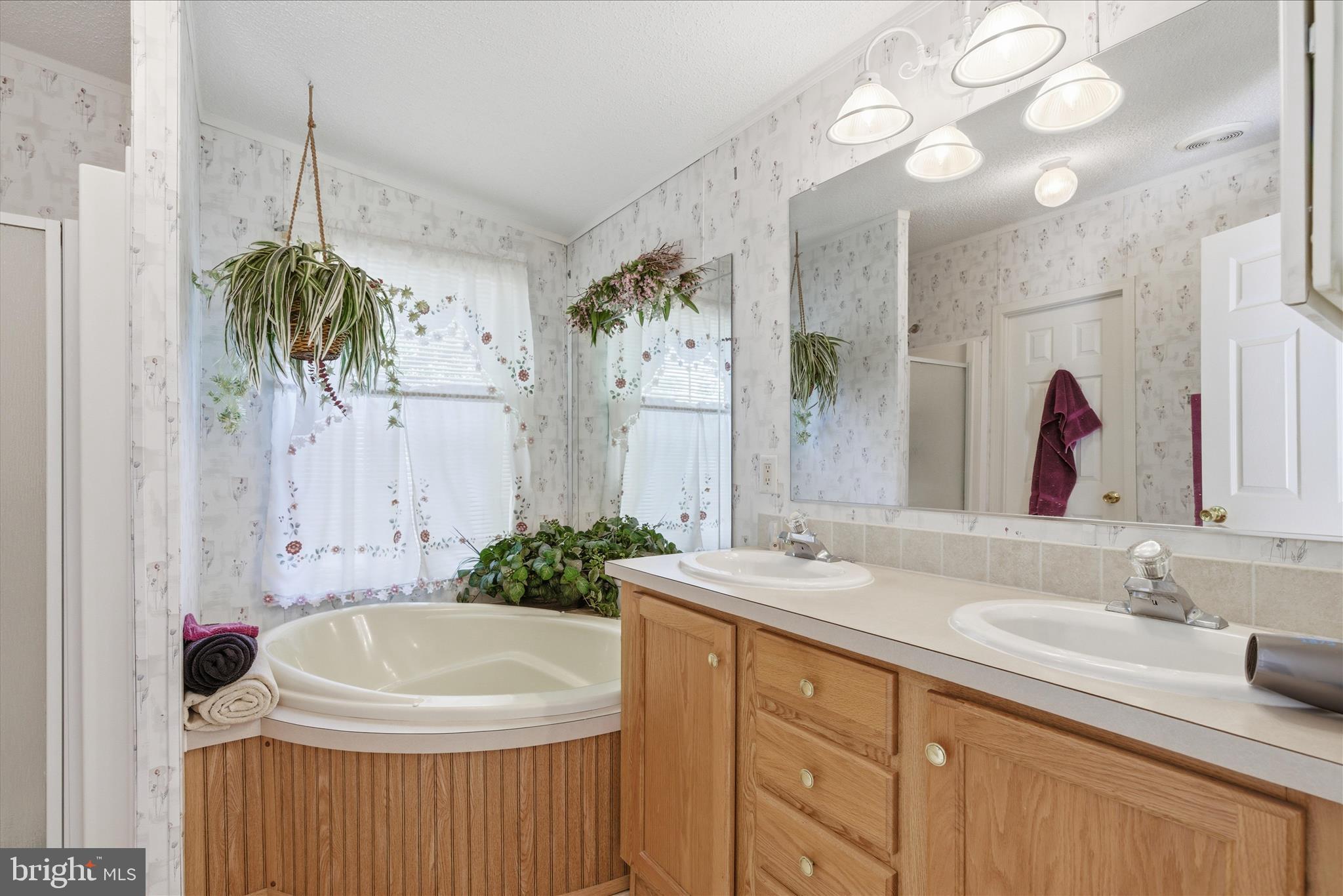 144 STRATFORD CIRCLE