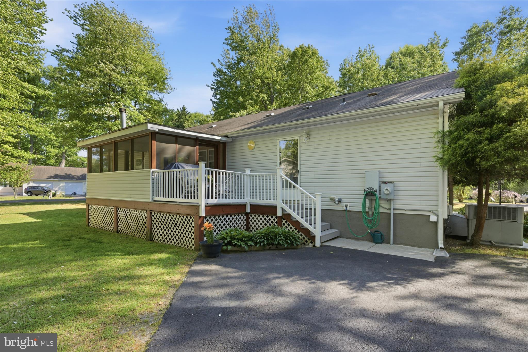144 STRATFORD CIRCLE