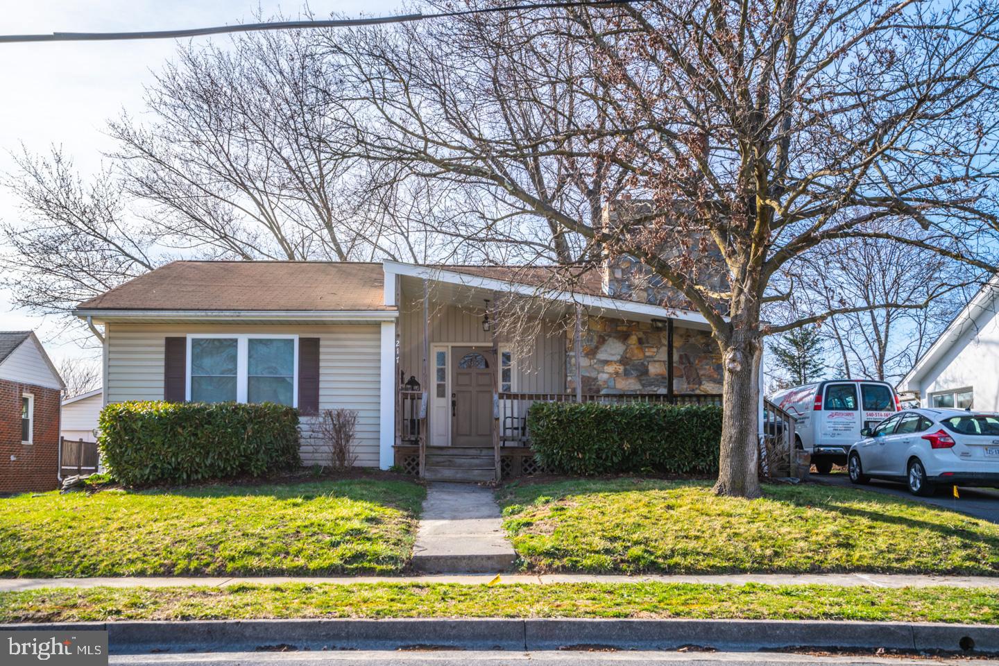 217 MOLDEN