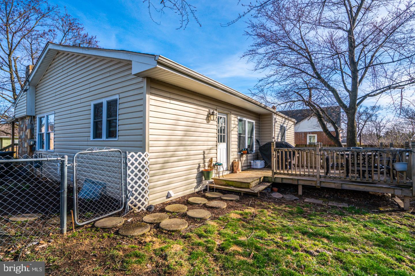 217 MOLDEN