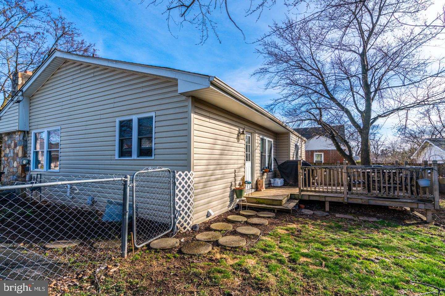 217 MOLDEN