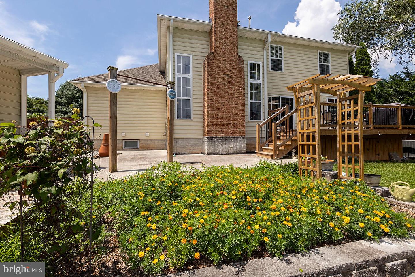 601 BITTERSWEET COURT
