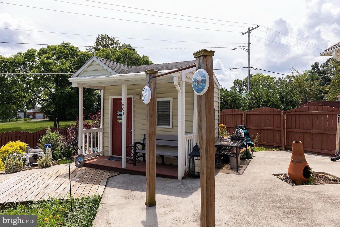 601 BITTERSWEET COURT
