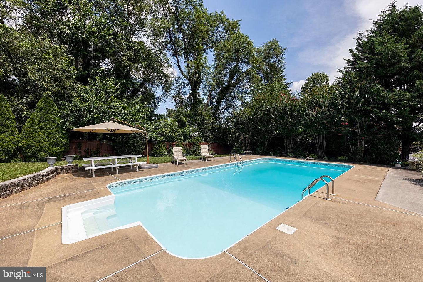 601 BITTERSWEET COURT