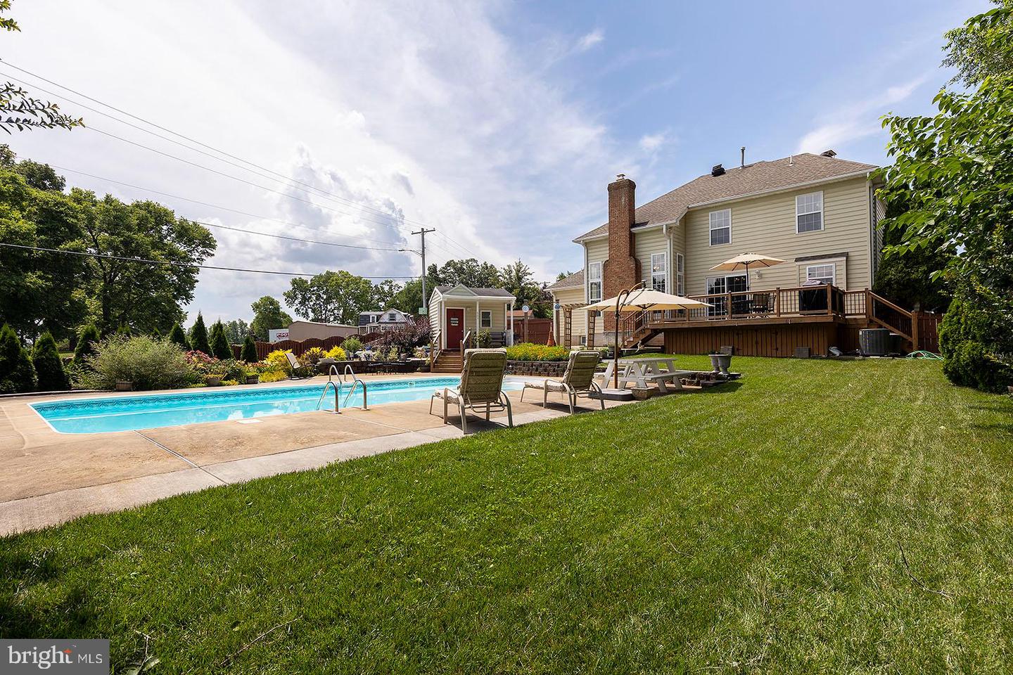 601 BITTERSWEET COURT