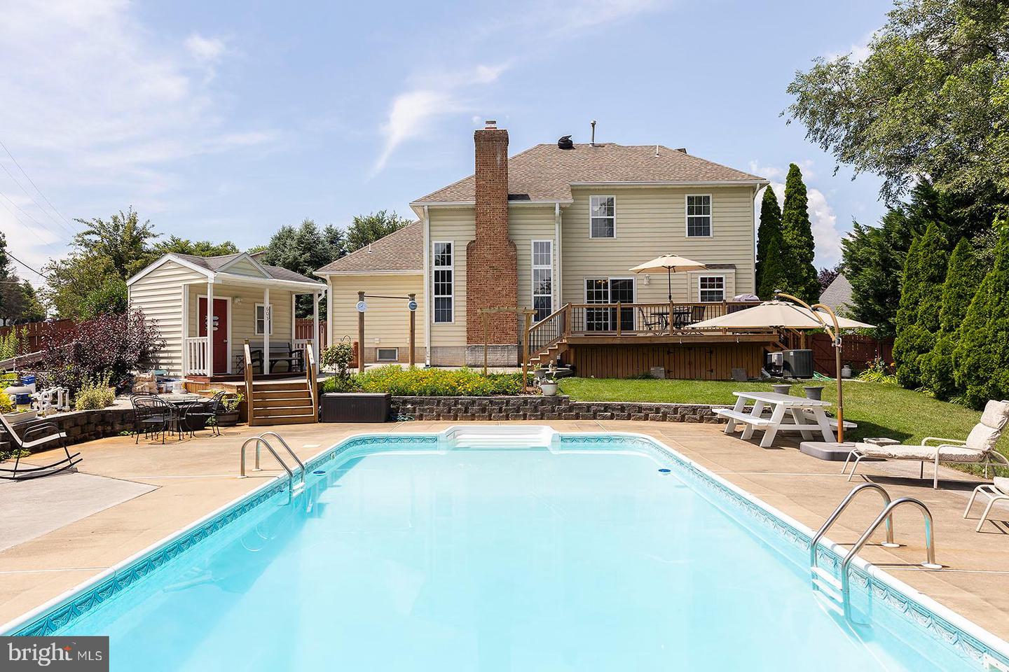 601 BITTERSWEET COURT