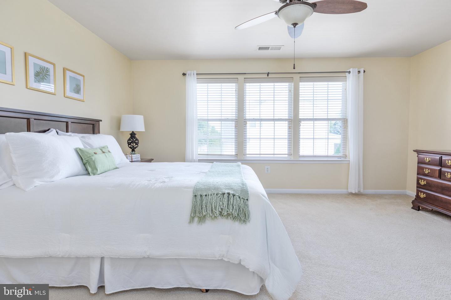 808 LAKE DRIVE