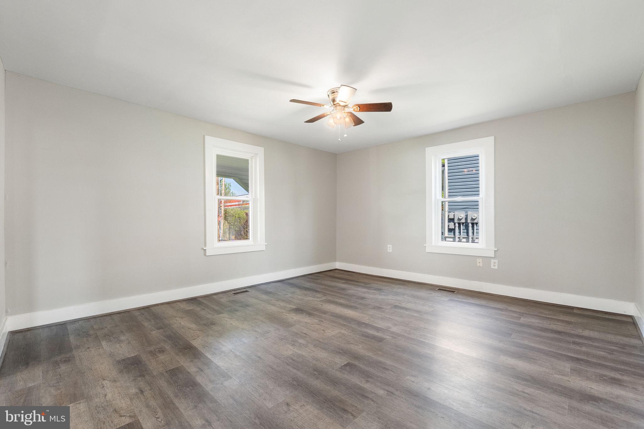 739 Berryville Ave
