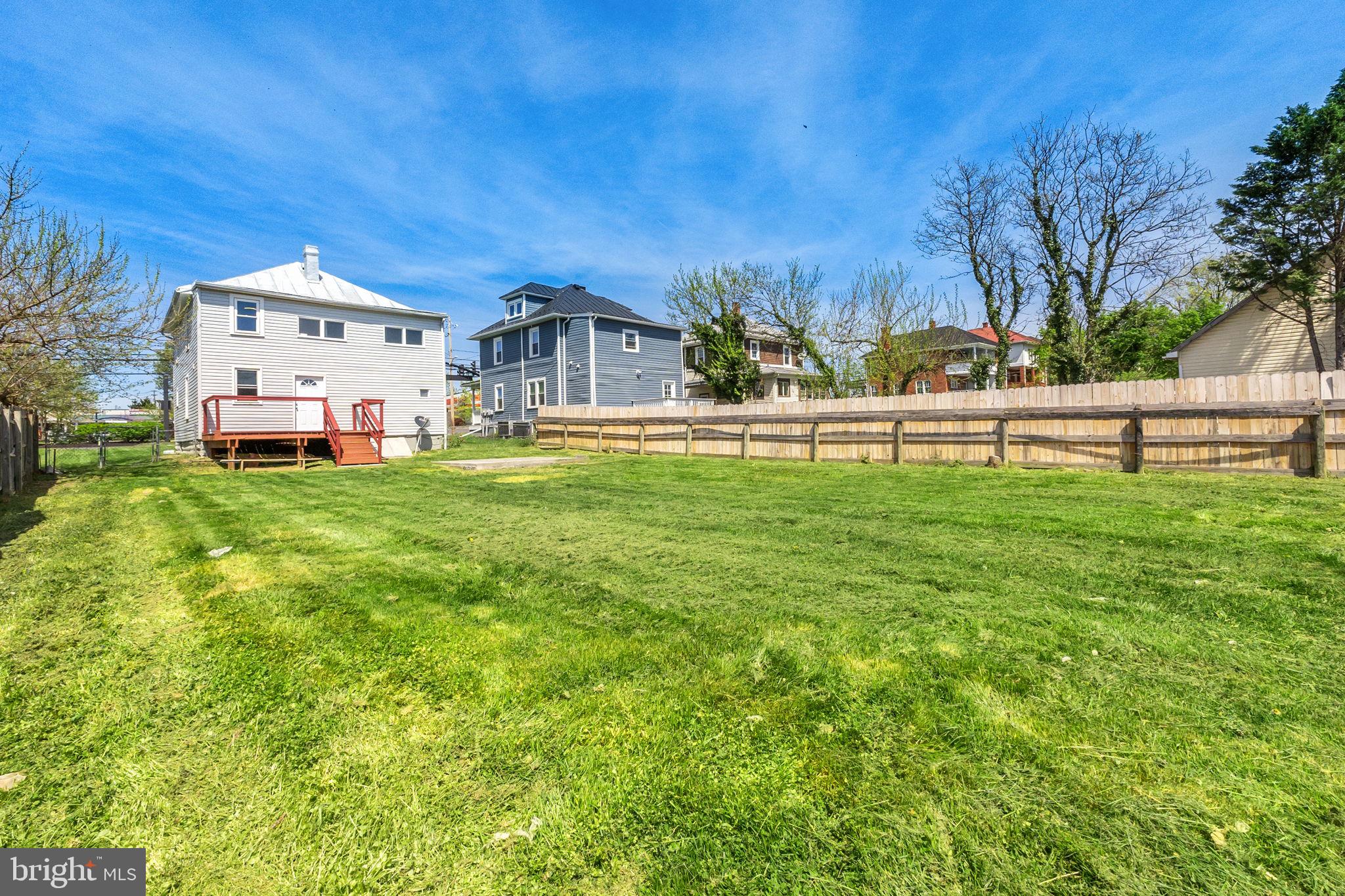 739 Berryville Ave