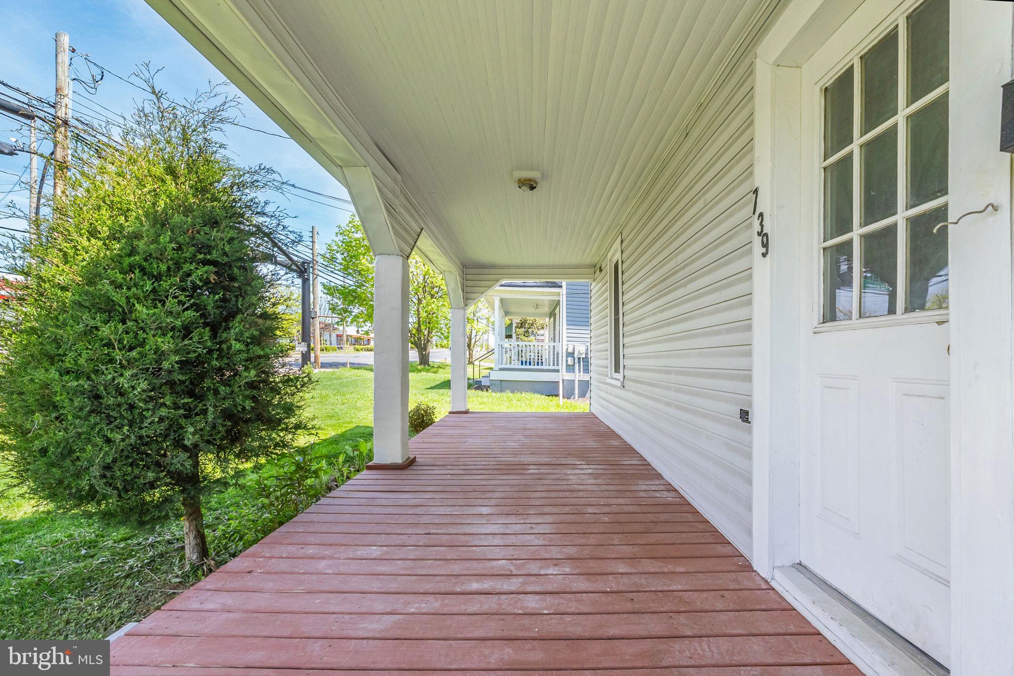 739 Berryville Ave